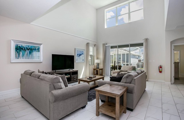 Family Friendly 5 Bed Game Spa Pool Home in Champions Gate
