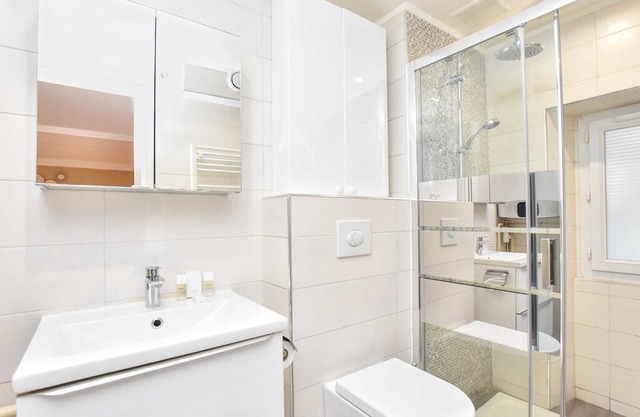 FUNCTIONAL & MODERN STUDIO - PARIS - 2