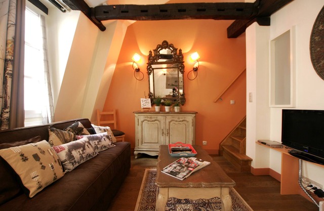 Furnished 3 room apartment, Latin Quarter, Saint Michel, Paris