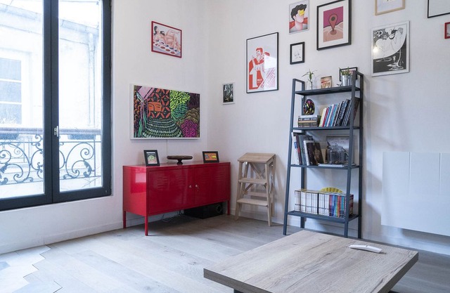 HostnFly apartments - Beautiful bright studio near Buttes Chaumont