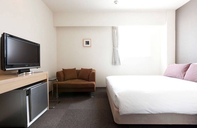 HOTEL day by day