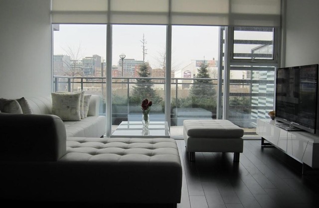 HydeWest - Iceboat Terrace Furnished Townhome