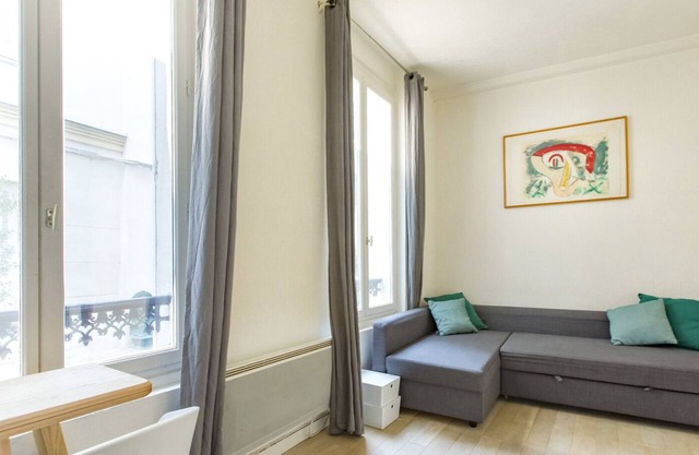 Jardin du Luxembourg Studio, by Veeve