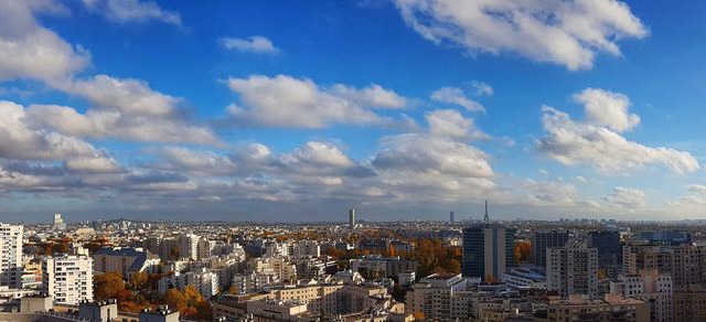 Lovely panoramic view of Paris, confortable, WiFi, free phone, pool, Parking