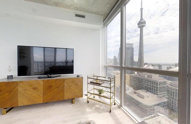 Luxury Apartment Downtown Toronto