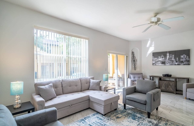 Luxury Resort Amenities - Bright and Modern Townhome