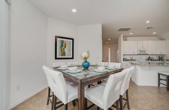 Modern 5 Bedroom Providence Villa Close To Disney