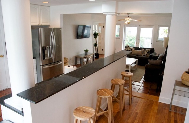 Modern South Tampa Bungalow Extended Stays Welcome
