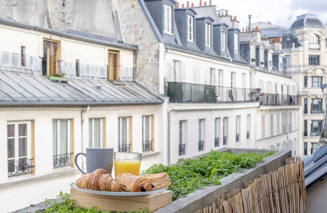 Montmorency IV - Studio Apartment, Sleeps 2