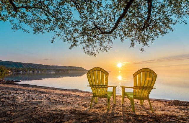 Mountain View Boutique Suite with contactless entry - The Lake at Blue Mountains