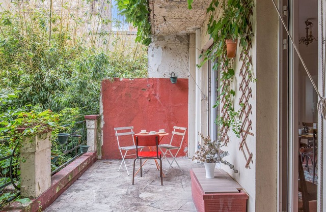 Nice and calm flat with terrace close to Buttes-Chaumont in Paris - Welkeys