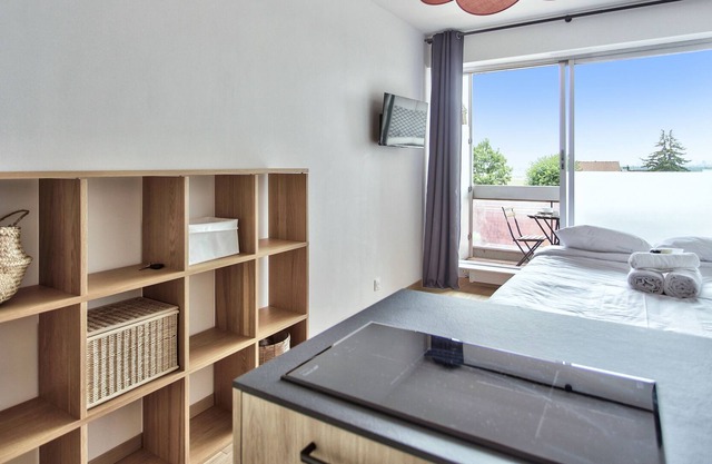 Nice studio with balcony - Puteaux - Welkeys