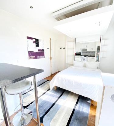 Paris Eiffel Studio