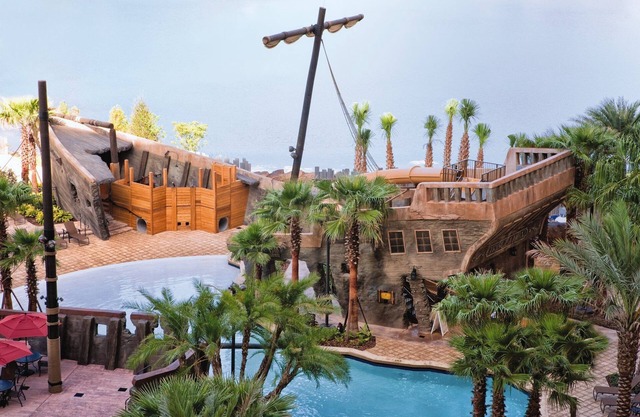 Rare Find! 3 BR Dlx Sleeps 10 -Bonnet Creek Resort-5 Pools & More