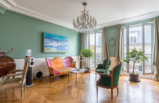 Rue de Bourgogne III by onefinestay