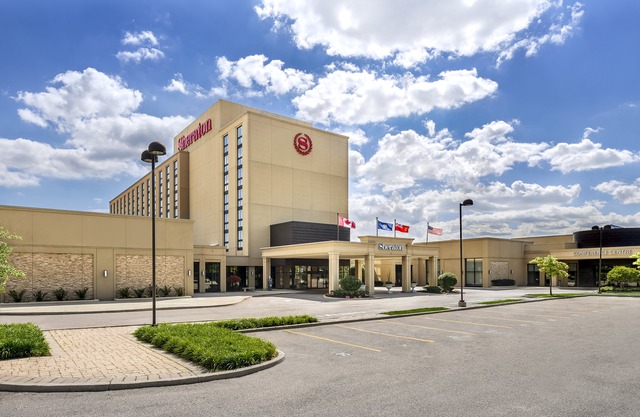 Sheraton Toronto Airport Hotel & Conference Centre