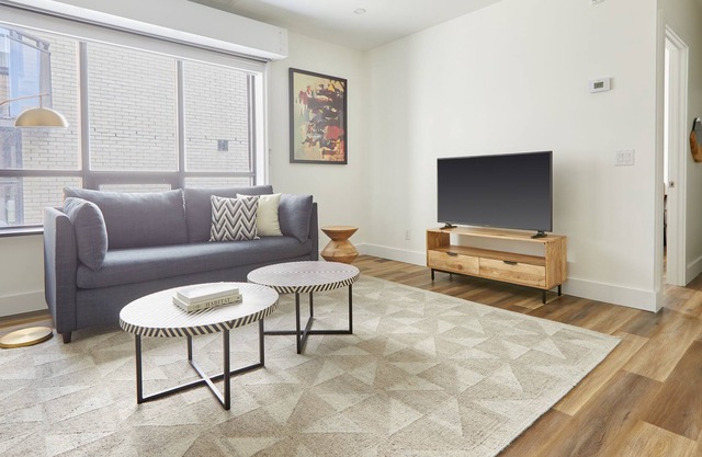 Sonder The Elm | Spacious One-Bedroom