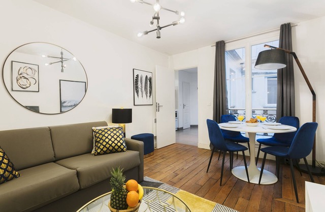 Steps from La Seine - Lovely Latin Quarter 1BR
