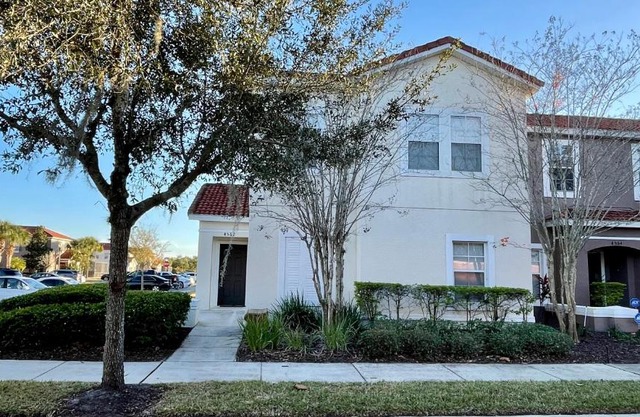 Stunning 4 Bedroom w/ Pool Close to Disney 4562