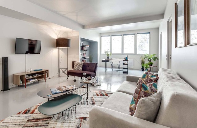 Temple II - Two Bedroom Apartment, Sleeps 7