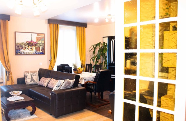 TOP Location, AC,Beautiful, Spacious,Security ,2BR,80M²,Le Marais Saint-Paul