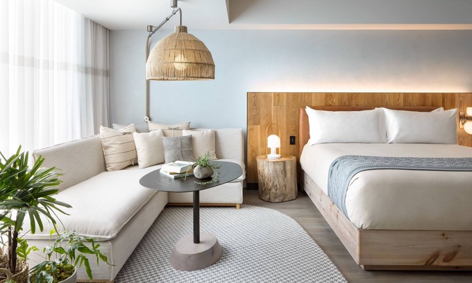 Wellington Place Apartment | 1 Hotel Toronto