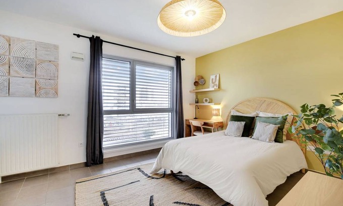 Quartier du Pont-de-Flandre Resort | 104 m² Private room ∙ 1 bedroom ∙ 5 guests