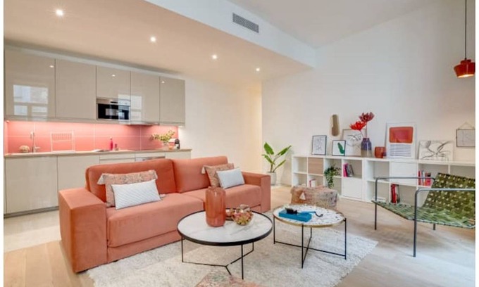 Archives Apartment | 108 m² Apartment ∙ 3 bedrooms ∙ 6 guests