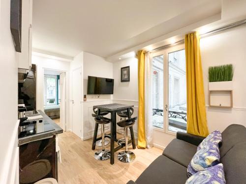 Sorbonne Apartment | 112 - Urban Atelier Saint Michel