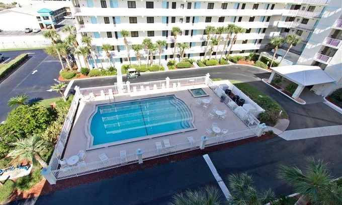 Cocoa Beach Condo | 121 m² Condo ∙ 2 bedrooms ∙ 6 guests