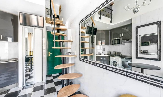 8th Arrondissement Apartment | 13 m² Studio flat ∙ 1 bedroom ∙ 2 guests