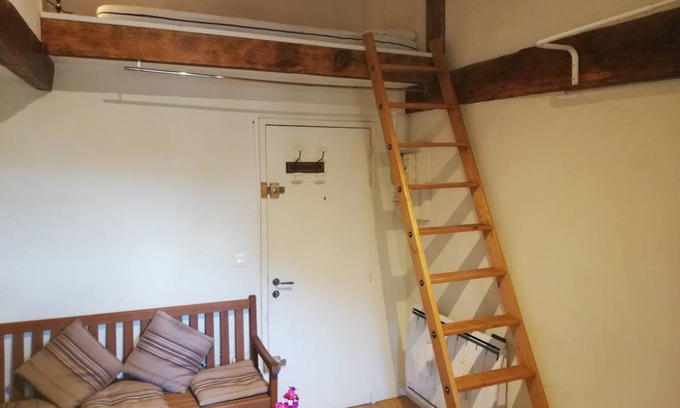 8th Arrondissement Apartment | 13 m² Apartment ∙ 1 guest