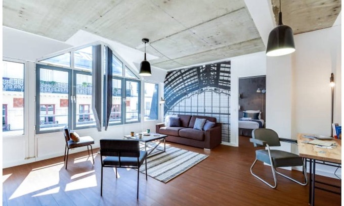 Quartier Saint-Georges Apartment | 130 m² Apartment ∙ 4 bedrooms ∙ 8 guests