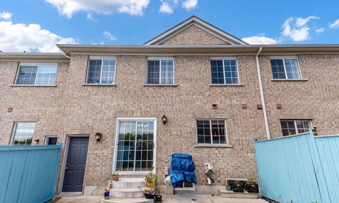 Brampton House | 139 m² House ∙ 3 bedrooms ∙ 6 guests