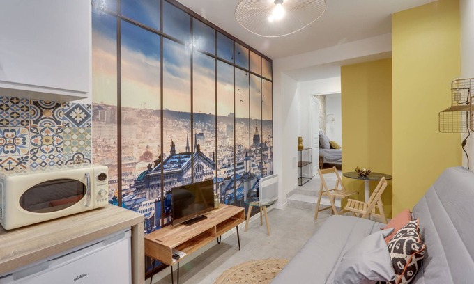 La Villette Apartment | 143 Suite La Française Superb Apartment in Paris