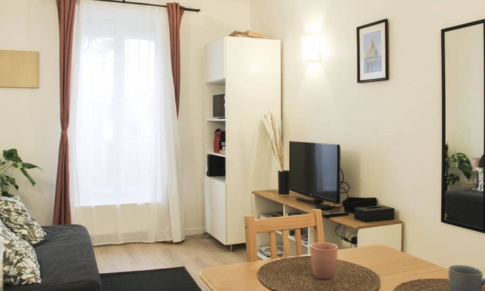 Aubervilliers Apartment | 16 m² Studio flat ∙ 1 bedroom ∙ 2 guests