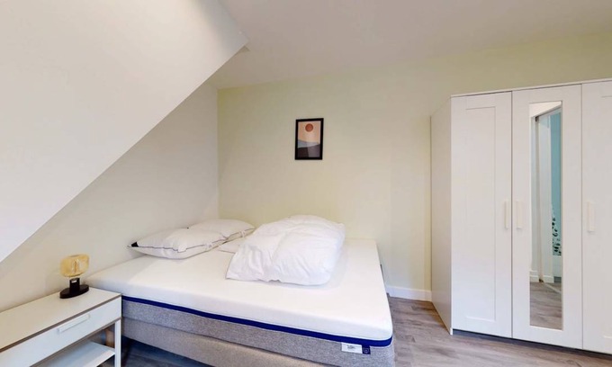 Suresnes Resort | 161 m² Private room ∙ 1 bedroom ∙ 2 guests