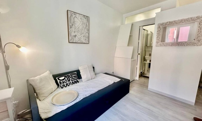 12th Arrondissement Apartment | 17 m² Apartment ∙ 1 guest