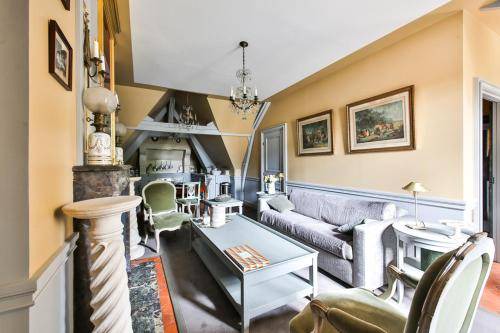 Archives Apartment | 170 m² Apartment ∙ 4 bedrooms ∙ 14 guests