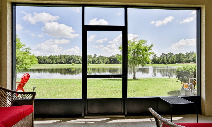 Trafalgar Village House | 173 m² House ∙ 4 bedrooms ∙ 10 guests