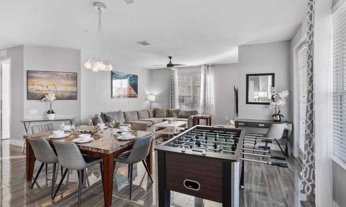 Florida Central Atlantic Coast Condo | 195 m² Condo ∙ 3 bedrooms ∙ 14 guests