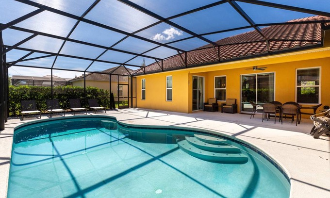 Loughman House | 197 m² House ∙ 4 bedrooms ∙ 10 guests