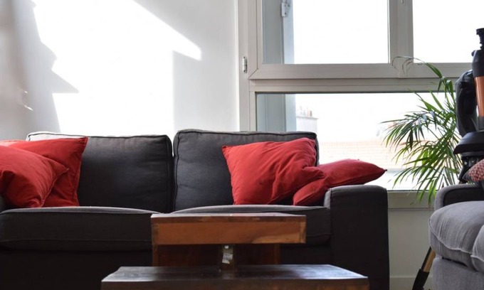 Pere Lachaise Apartment | 2 Bedroom Flat Near Père Lachaise