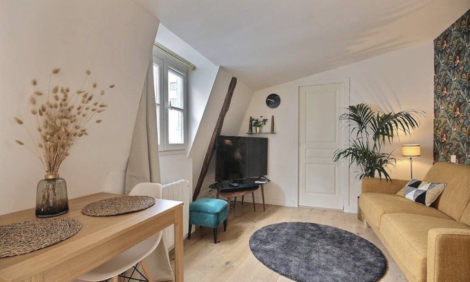 Saint-Merri Apartment | 20 m² Apartment ∙ 2 guests