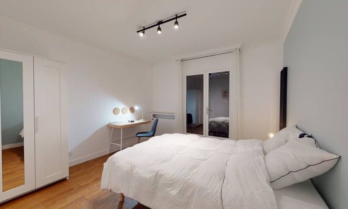 Montreuil Resort | 200 m² Private room ∙ 1 bedroom ∙ 2 guests
