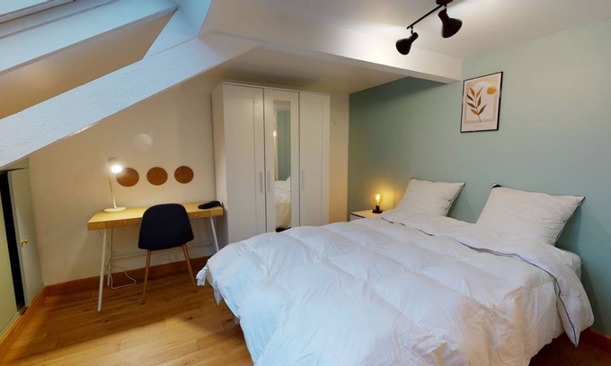 Montreuil Resort | 200 m² Private room ∙ 1 bedroom ∙ 2 guests