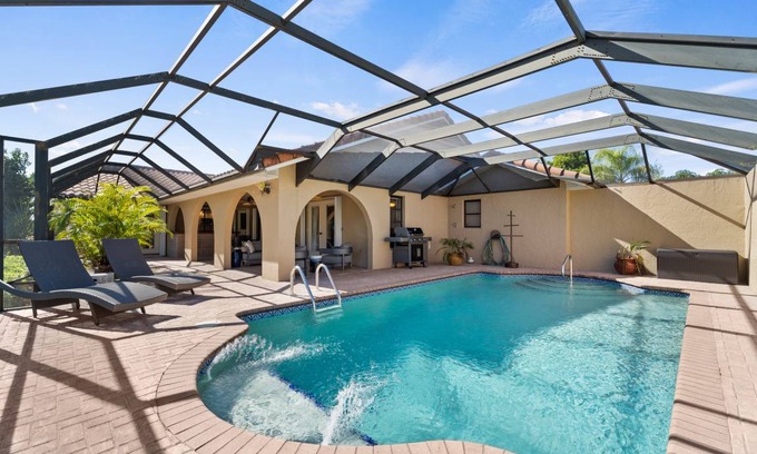 Burnt Store Isles House | 225 m² House ∙ 3 bedrooms ∙ 6 guests