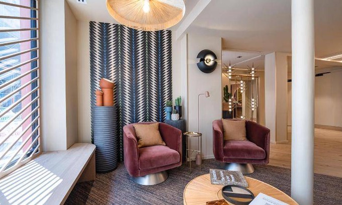 8th Arrondissement Hotel | 24 m² Hotel ∙ 127 guests