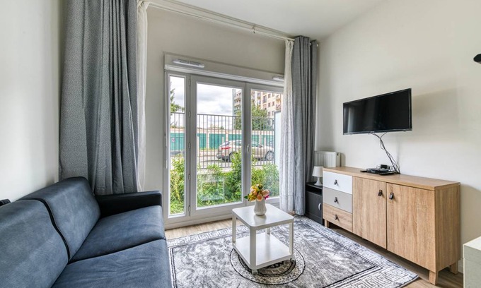 Bondy Apartment | 25 m² Apartment ∙ 2 guests