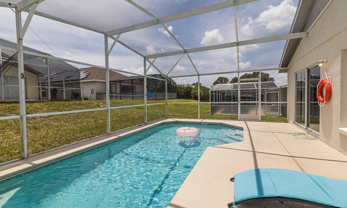 Florida Pines House | 260 m² House ∙ 4 bedrooms ∙ 8 guests